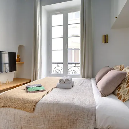 Appartement Bnbnova - Le Marais & Notre-dame Parijs